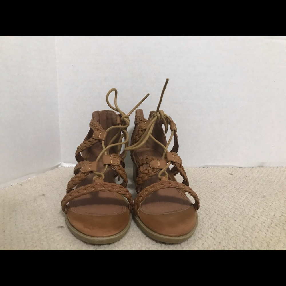 Kids sandals heels
